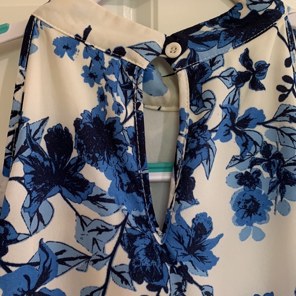 Paper Crane Floral Dress (M) - Picture 3 of 4